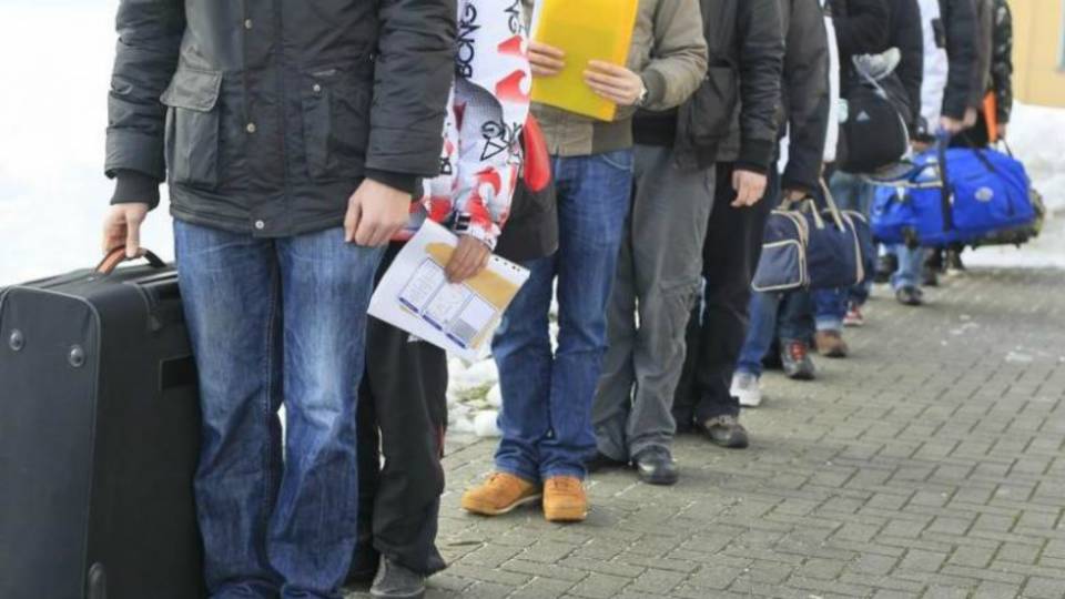 Germany Investigates 60 Possible Islamists In Armed Forces