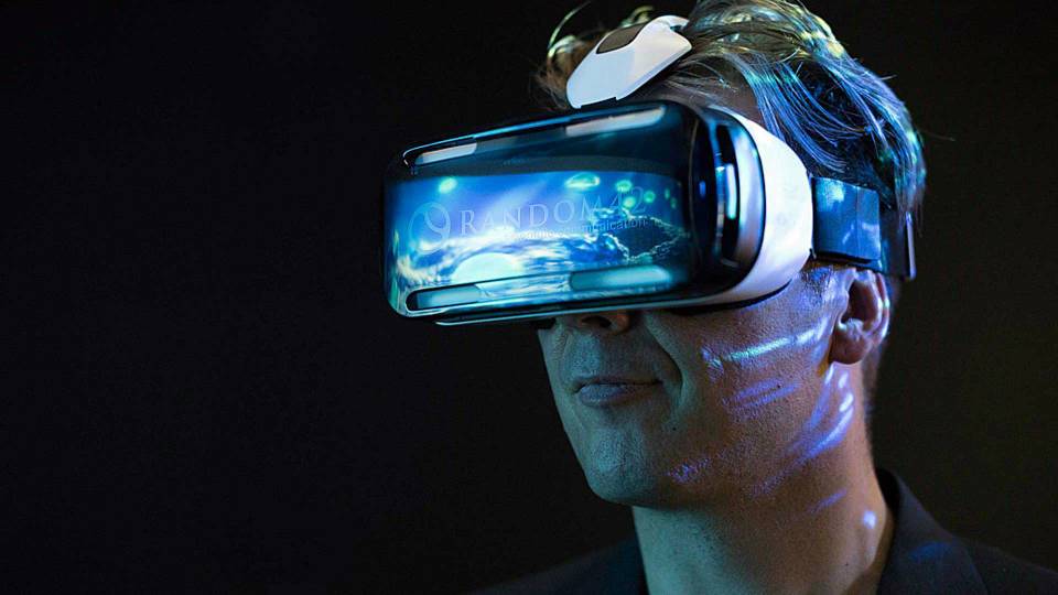 Virtual Reality Therapy Could Help People With Depression Find Drug-Free Relief