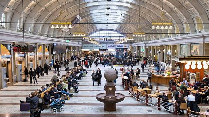 Swedish Police Warn Stockholm’s Main Train Station Is Now Overrun by Migrant Teen Gangs ‘Stealing and Groping Girls’