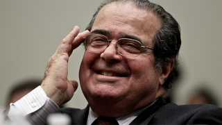 Former Intel Officer Suspects Foul Play in Death of Antonin Scalia