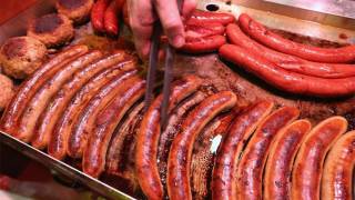 Germany: Traditional sausages banned in public canteens out of respect to Muslims, claims Merkel ally