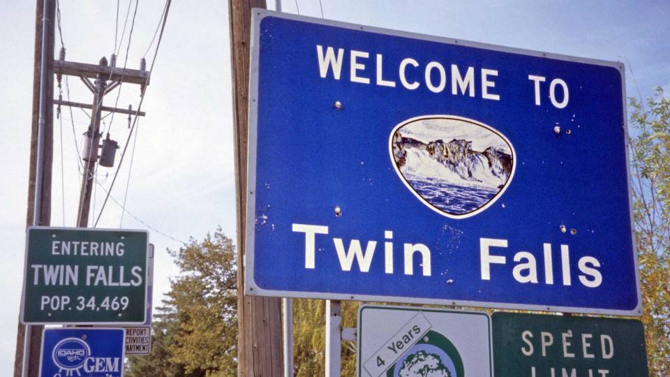Idaho town torn by alleged rape, fear of refugees