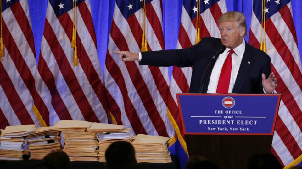 Trump Slams BuzzFeed as 'Failing Pile of Garbage,' Rejects CNN Question Over 'Fake' Report