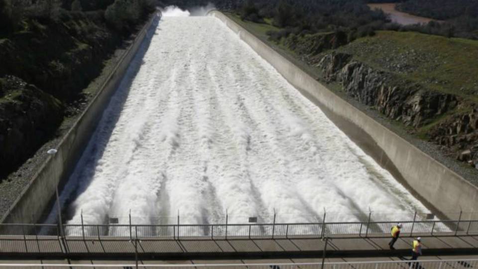 Oroville Dam Must Drain 50 Feet by Wednesday