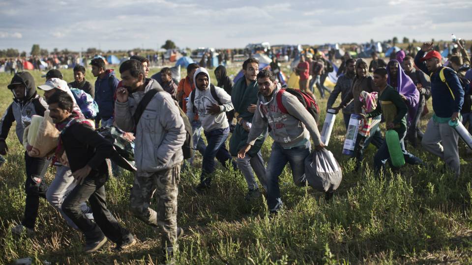 EU: Hungary and Poland Must Open Borders or Leave