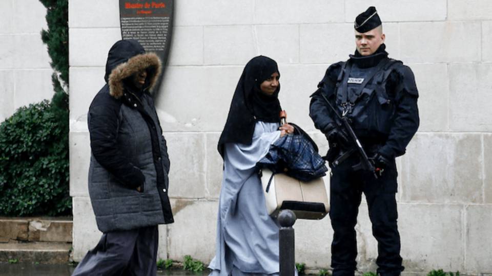 Anti-Terror Raids in France: Five Detained, Weapons Confiscated