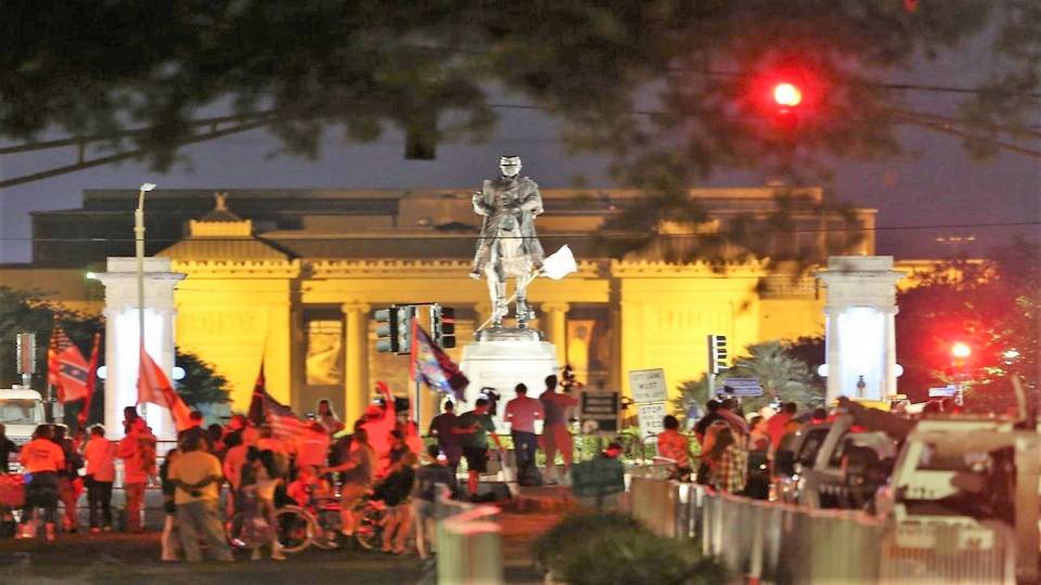 New Orleans Begins Takedown of 3rd Confederate-era Monument