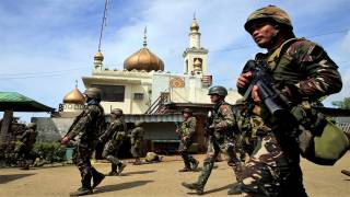 ISIS-Linked Militants Test Duterte in Battle