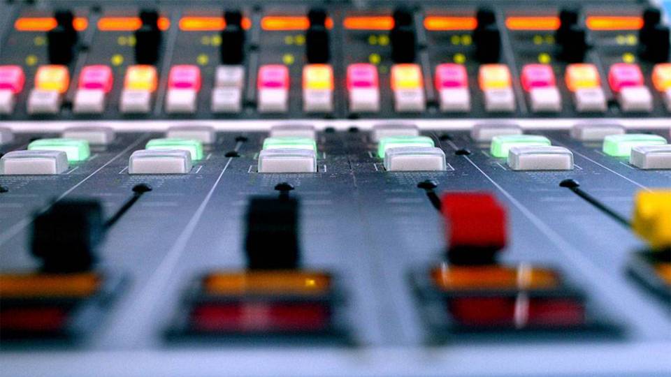 Swedish Radio Station Hijacked to Play Isis Recruitment Song