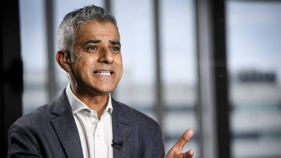 After Murder Rate Passes NYC, London Mayor Sadiq Khan Calls for Sharper Knife Control