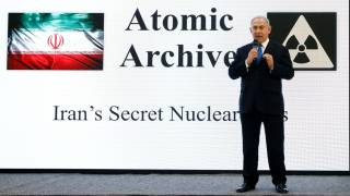 Netanyahu Shows Slides, Shelves of Docs Claiming Iran Has Nuclear Weapons Program