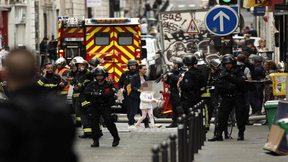 Paris ‘Gunman’ Arrested, Pregnant Woman and Captive Doused in Petrol Released