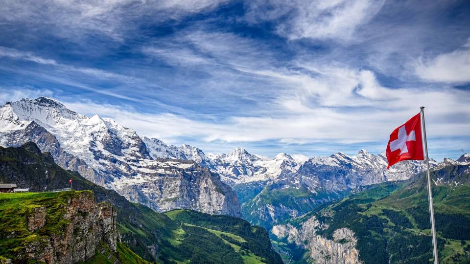 Recalcitrant Muslim Couple Denied Swiss Citizenship Over Handshake Refusal