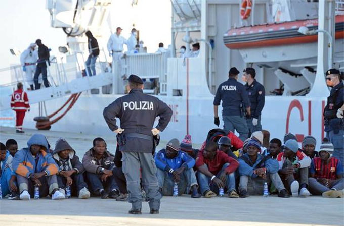 norwegian cruise ship migrants
