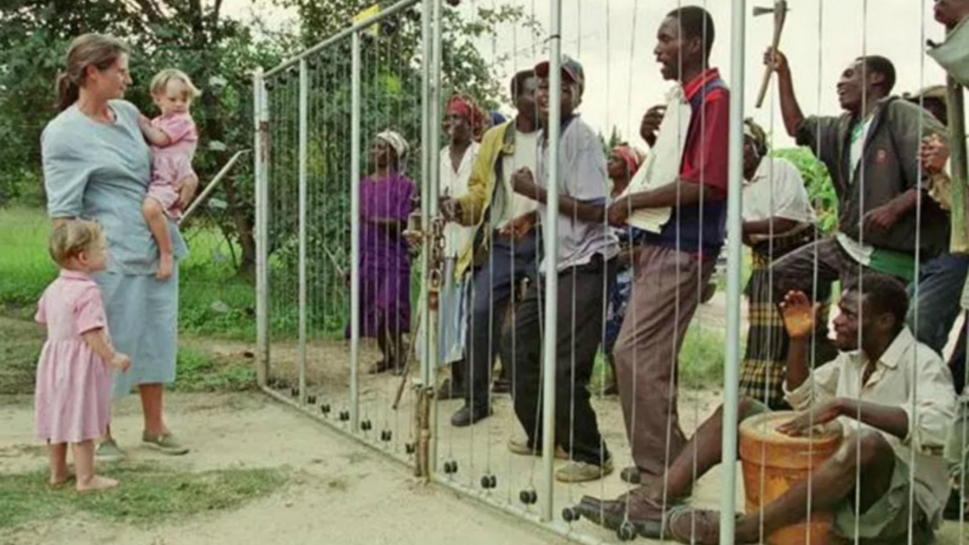 zimbabwe-seized-farms-collapsed