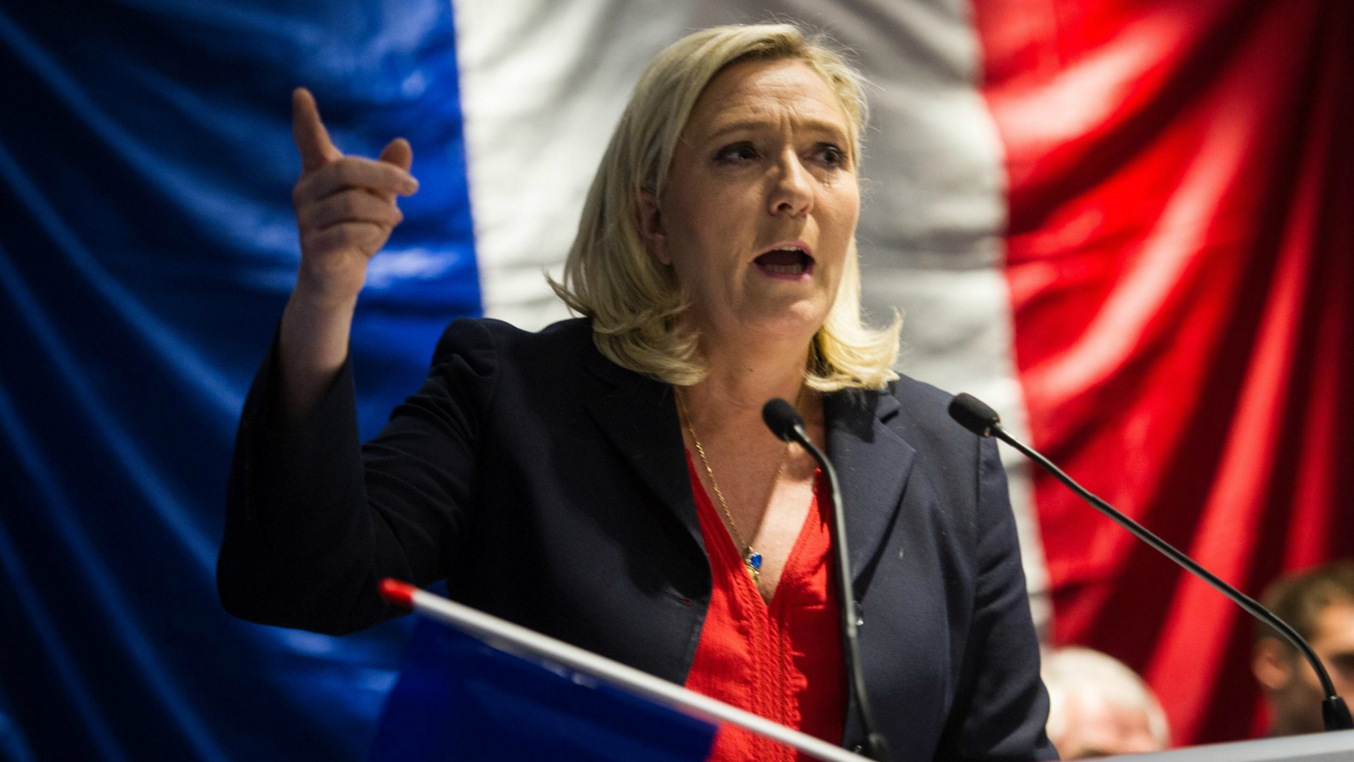 Marine Le Pen Leading By 5% In First Round Of French Voting