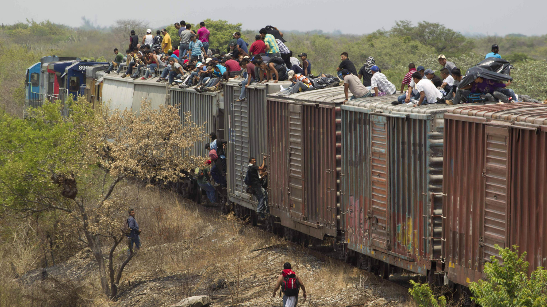 Переехать в азию. Нелегалы на границе Мексики и США. Пересечение границы с Мексикой. Миграция мексиканцев в США.